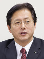 坪井正志氏