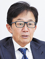 鈴木和洋 氏