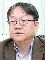 藤井威生 氏